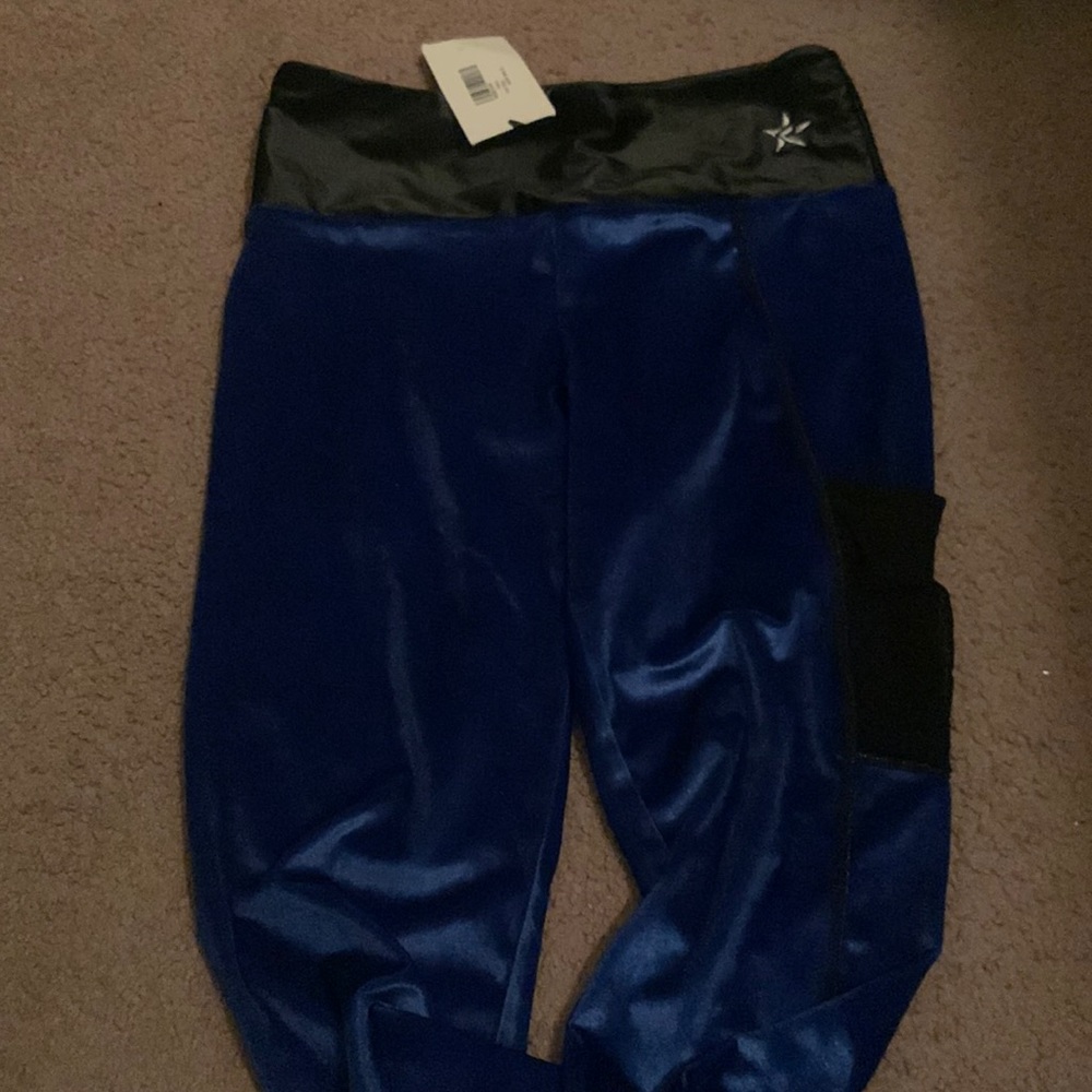 Rebel Capris